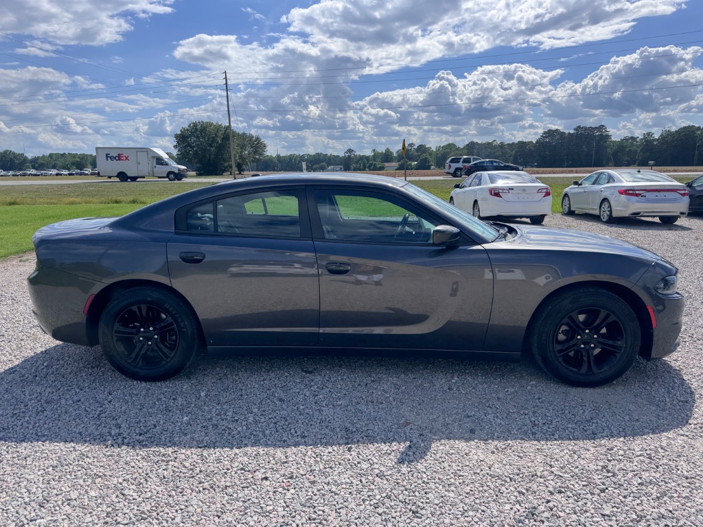2022 Dodge Charger SXT - Photo 6