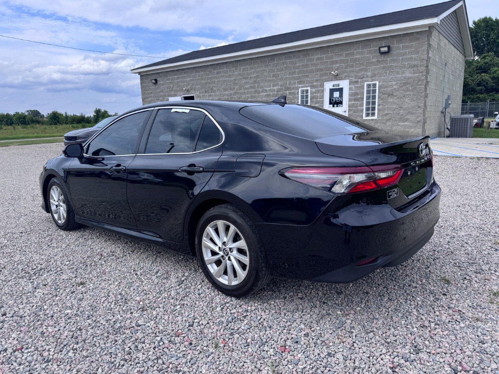2023 Toyota Camry LE - Photo 6