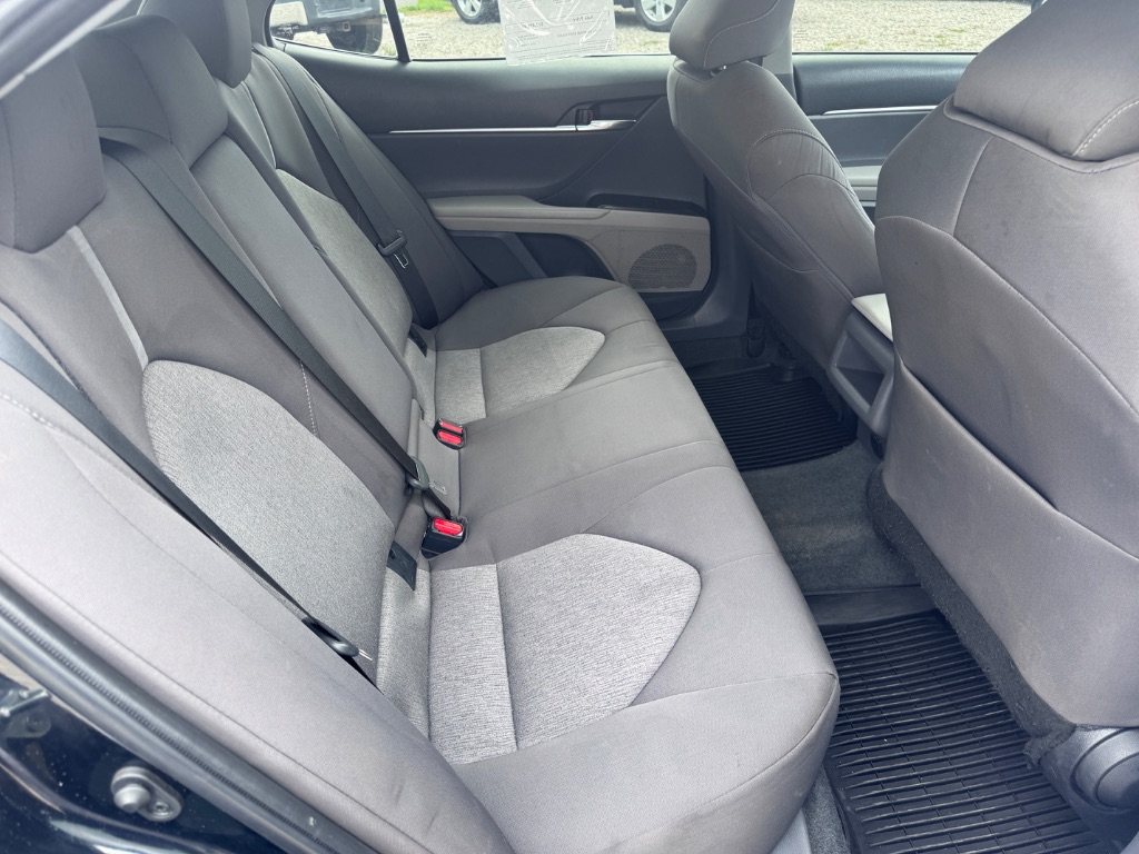 2023 Toyota Camry LE - Photo 18