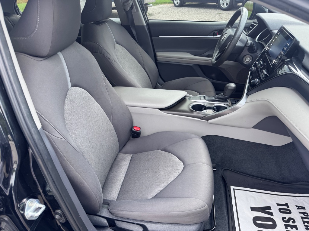 2023 Toyota Camry LE - Photo 21